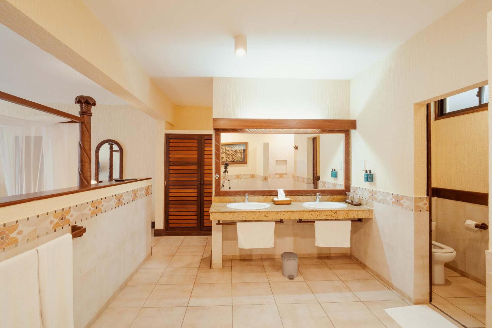 Baobab Beach Resort & Spa Diani Beach Eksteriør billede